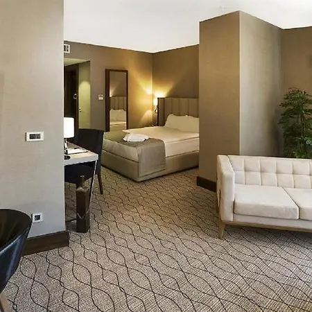 Hotel Ramada By Wyndham Sakarya 5*