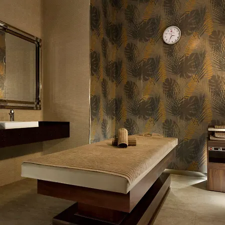 Hotel Ramada By Wyndham 5*