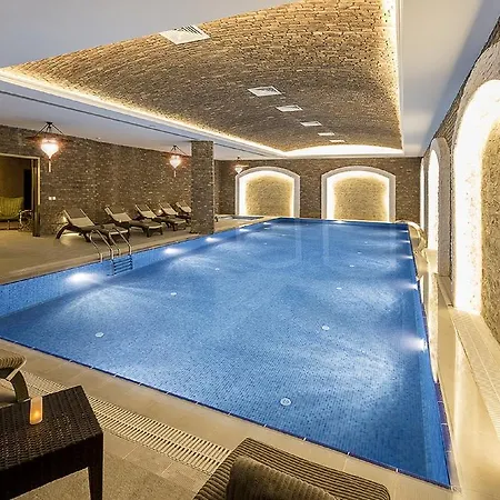 Ramada By Wyndham Hotel 5*