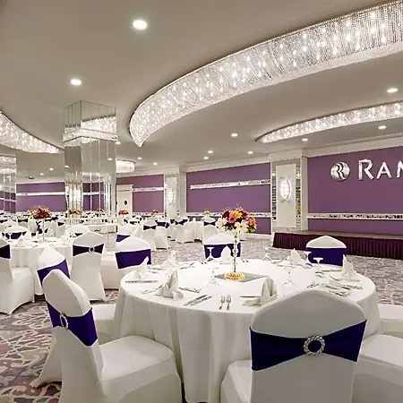 Hotel Ramada By Wyndham 5*