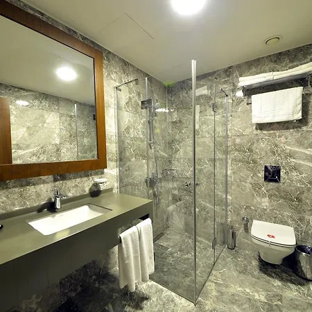 Hotel Ramada By Wyndham Sakarya 5*