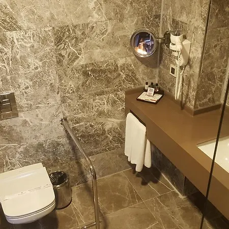 Hotel Ramada By Wyndham Sakarya