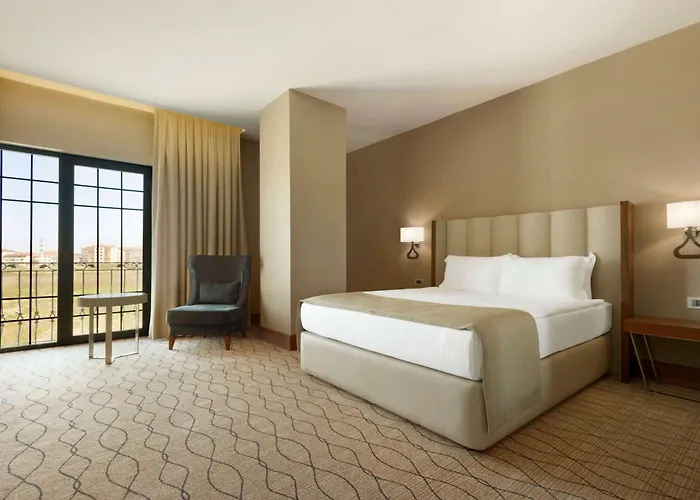 Ramada By Wyndham فندق 5*