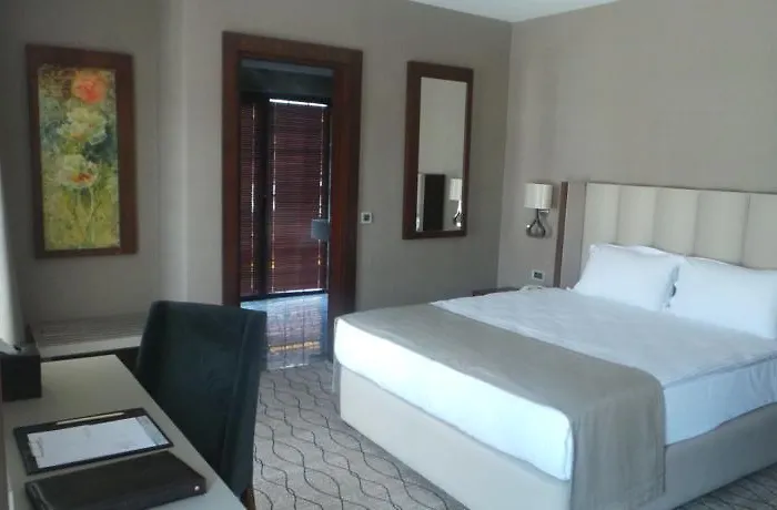 Ramada By Wyndham