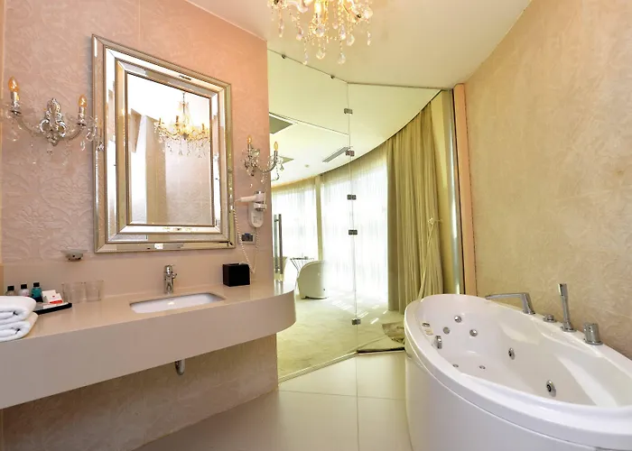 Ramada By Wyndham فندق ساكاريا